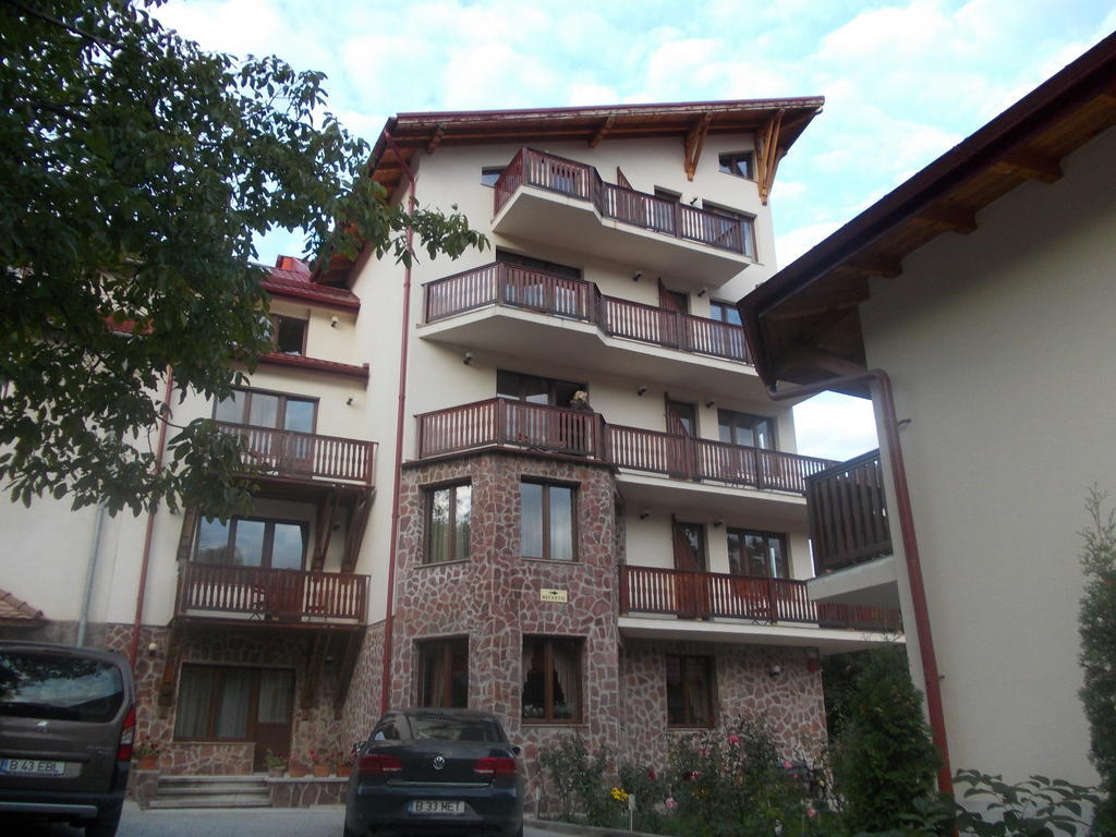 Hotel Esprit Braşov Extérieur photo